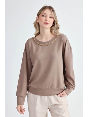 Yuvarlak Yaka Önü Zincir Detaylı Uzun Kol Bluz