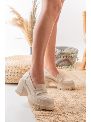 Kadın Tokasız 8 Cm Loafer Model Topuklu Ayakkabı  krem rugan