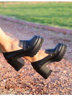 Kadın Tokasız 8 Cm Loafer Model Topuklu Ayakkabı  siyah cilt