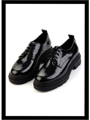 Siyah Kırışık Rugan  Kadın Casual Ayakkabı K01638037008