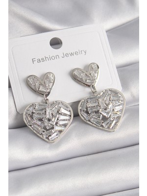 Clariss Pirinç Gümüş Renk Zirkon Taşlı Kalp Model Kadın Küpe