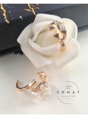 Sonat Collection Xuping Vip Seri  Zirkon Taşlı Gold Renk Çelik Küpe