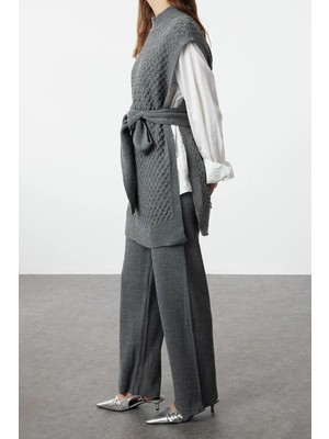 Ersefa Tarz Kadın Normal Bel Geniş Paça Dik Yaka Kuşaklı Pirinç Örgü Süveter-Pantolon Triko Alt-Üst Takım