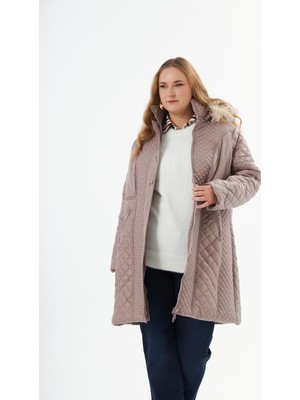 Büyük Beden Kapüşonlu Şişme Mont Vizon