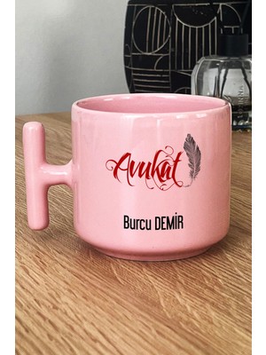 Hedizu Kişiye Özel Avukat Pastel T Kulplu Kupa Bardak Pembe Avukatlar Günü Hediyesi