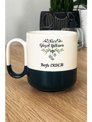 Hedizu Kişiye Özel Nice Mutlu Yıllara Pro Kupa Bardak Siyah Yılbaşı Hediyesi