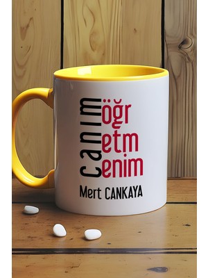 Hedizu Kişiye Özel Öğretmenler Günü Hediyesi Kupa Bardak Sarı Erkek Öğretmen