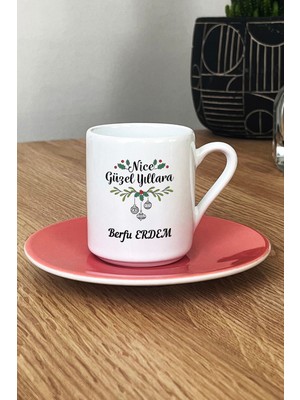 Hedizu Kişiye Özel Nice Mutlu Yıllara Türk Kahvesi Fincanı Pembe Yılbaşı Hediyesi