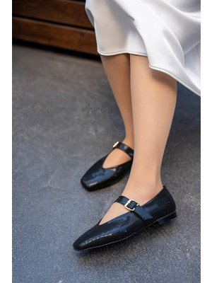 Laminta Troco Siyah Saten Taş Detaylı Kemer Bağlı Tokalı Kadın Topuklu Ayakkabı