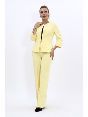 Önder Özsoy Sıfır Yaka Düz Kısa Ceket & Bol Paça Pantolon Takım-Sarı