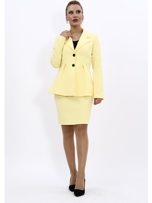 Önder Özsoy Erkek Yaka Önleri Pileli Ceket & Yırtmaçlı Düz Dar Etek-Sarı