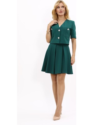 Önder Özsoy Erkek Yaka Kısa Ceket &  Kısa Kloş Etek-Zümrüt