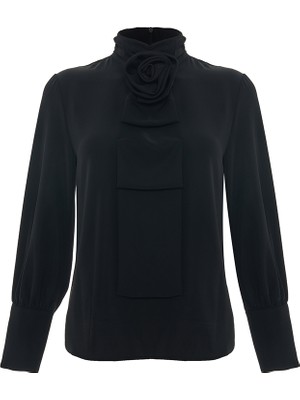 Aker Gül Broşlu Bluz