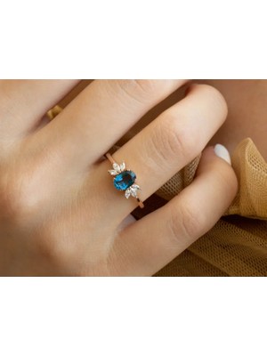 Safir Kuyumculuk Blue Topaz Tasarım Pırlanta Yüzük