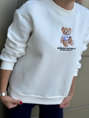 Tedy Işlemeli  Ekru Sweatshirt