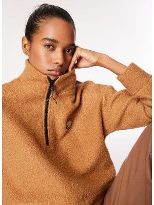 Açık Kahve Kadın Dik Yaka Loose Fit Sweatshirt D4WL-SWT3091