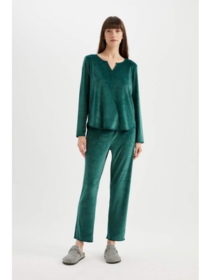 DeFacto Pijama Takımı V Yaka Velur Uzun Kollu Üst Beli Lastikli Alt-Fall in Love A3356AX24AU