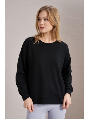 Tena Kadın Siyah Modal Kumaş Bisiklet Yaka Yanı Yırtmaçlı Basic Sweatshirt