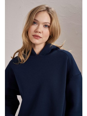 Tena Kadın Lacivert Kapüşonlu Oversize Basic Sweatshirt