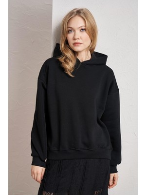 Tena Kadın Siyah Kapüşonlu Oversize Basic Sweatshirt