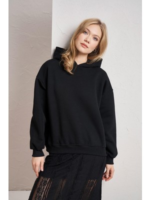 Tena Kadın Siyah Kapüşonlu Oversize Basic Sweatshirt