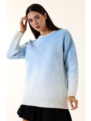 Kadın Desenli Mavi Kırık Beyaz Triko Kazak