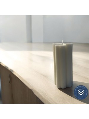 Melusina Candle Dekoratif Yonca Çiçek Model Mum - Kokulu Vegan Soya Wax Mumu