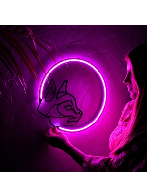 Tol Camp Kitty And The Moon Kedi LED Neon Duvar Dekoru - Metal Üzerine Neon Tabela | 40 cm x 42,5 cm