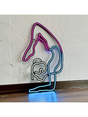 Tol Camp Yoga Neon Tabela (Duvar Dekoru) - Beyaz, Pembe ve Buz Mavi LED Işık - Metal Üzerine Neon | 42 cm x 66 cm