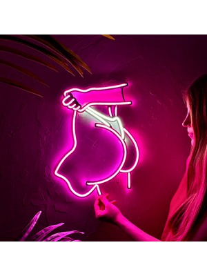 Tol Camp Peachy Tanga Neon Duvar Dekoru - Pembe ve Beyaz LED Işık Süsü - Metal Üzerine Neon | 32 cm x 40.1 cm