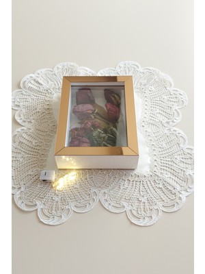 Verda Çerçeve 15 x 20 x 5  cm  Ledli Beyaz-Bronz Anı Çerçevesi! Yeni Moda Çiçek Anı Çerçevesi!