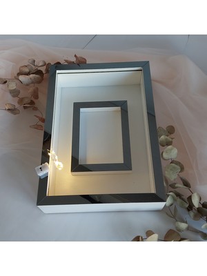 Verda Çerçeve 25 x 35  cm  Yarı Kaplama Ledli Beyaz-Füme Anı Çerçevesi! Yeni Moda Çiçek Anı Çerçevesi!