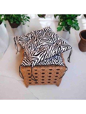 Madam İnci Butik Sandalye Minderi Bagcıklı Düğme Detaylı 40×40 Zebra Desenli Minder