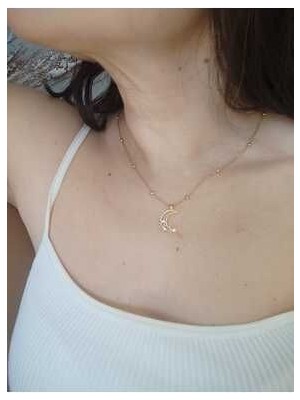 Modern ve Şık Altın Renk Ay Kolye