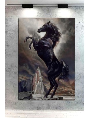 Tosbart Şaha Kalkmış Siyah At