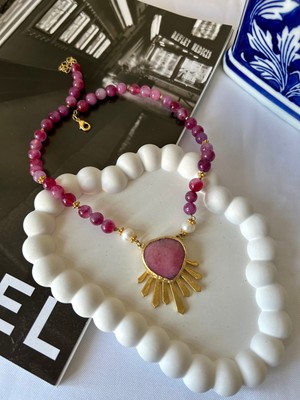 Lune Dor Accessories Pembe Doğal Taş Özel Tasarım El Emeği Modern Kolye