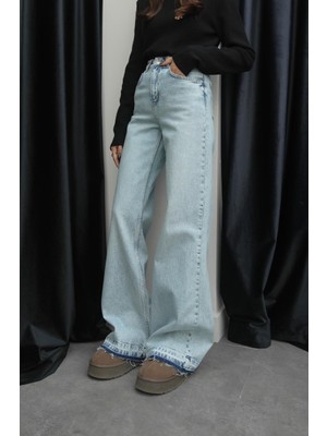 Açık Mavi Paça Detaylı Wide Leg Jean