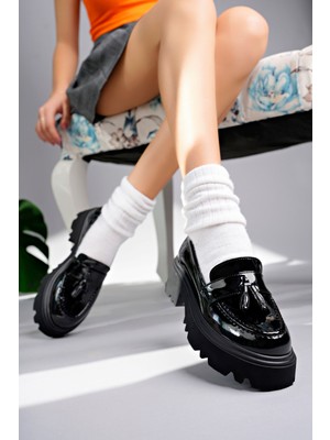 MARSHETTA Class Model Siyah Rugan Püsküllü Kadın Loafer Ayakkabı