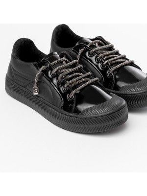 Kız Çocuk Siyah Bağcık Taşlı Spor Ayakkabı