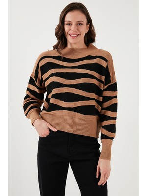 Fashion Friends Regular Fit Sıfır Yaka Desenli Crop Kazak Kadın Kazak 24K0273K1