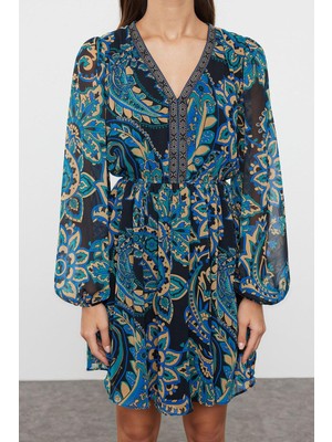 FRM Kadın Moda Şık Mini Boy V Yaka Regular Çiçek Desenli Belden Açılan Gipeli Astarlı Dokuma Elbise