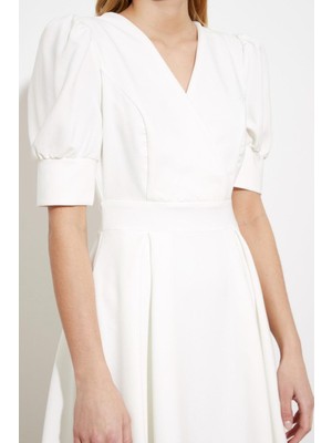 Ersefa Moda Stil Regular Kruvaze Mini Boy Yaka Skater Belden Açılan Dokuma Elbise