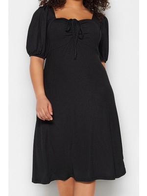 Ersefa Moda Stil Relaxed Kalp Yaka Midi Boy Büyük Beden Örme Elbise