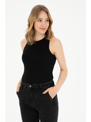 U.S. Polo Assn. Kadın Siyah Bisiklet Yaka Kolsuz Basic Tişört 50280072-VR046