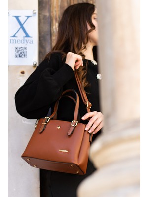 Sanmorris Kadın Uzun Askılı 4 Bölmeli Gold Aksesuarlı Sade Şık Omuz ve El Çantası