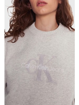 Calvin Klein Logo Işlemeli Pamuklu Comfort Fit Bisiklet Yaka Sweat J20J224652P6G Bayan Sweat J20J224652 P6G