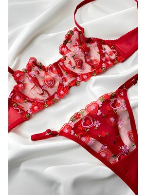 Fleur de Lingerie Kalpli Zarif Dantelli Sütyen Külot Bralet Takımı