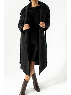 Seniorah Siyah Kemer Detaylı Uzun Kaban 