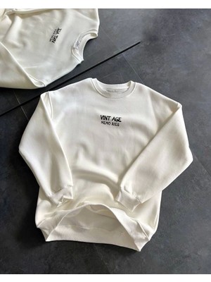 Bisiklet Yaka Üç Iplik Baskılı Oversize Sweatshirt - Beyaz