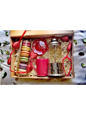 Kmod Life Özel Günler Için Konsept Hediye Paketi, Kırmızı Kupa Bardak, Cam French Press, Makaron